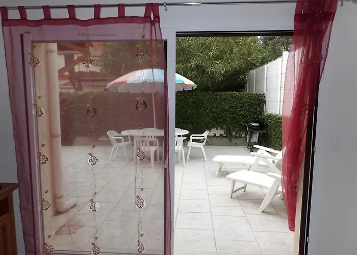 Holiday home Les Logis De Magali Les Acacias, Maison, Clim, Parking